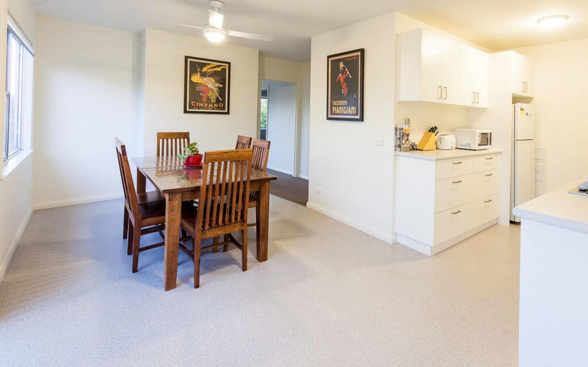 Point Lonsdale Holiday Apartments (Adults Only) Queenscliff Eksteriør billede