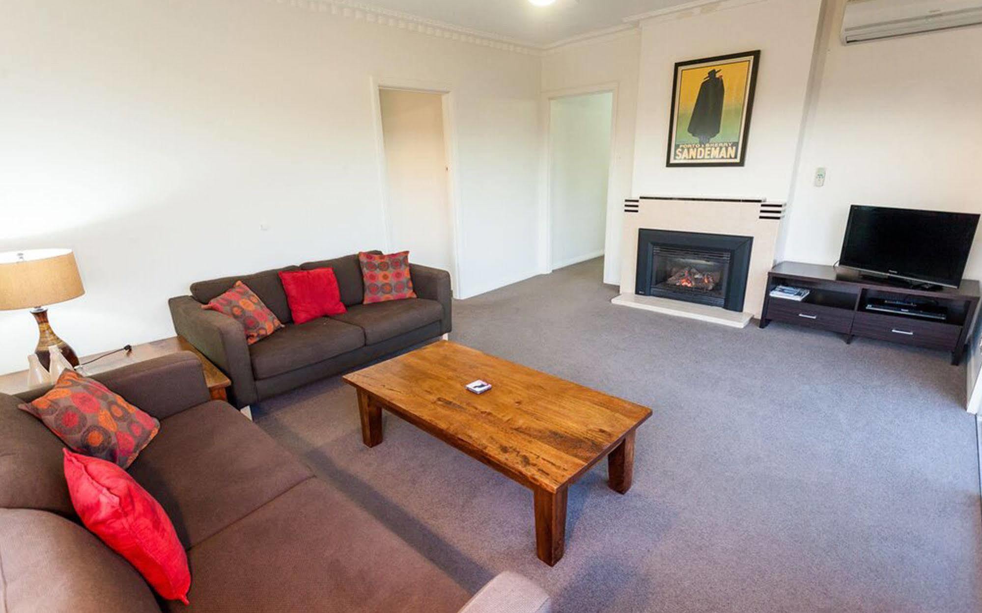 Point Lonsdale Holiday Apartments (Adults Only) Queenscliff Eksteriør billede