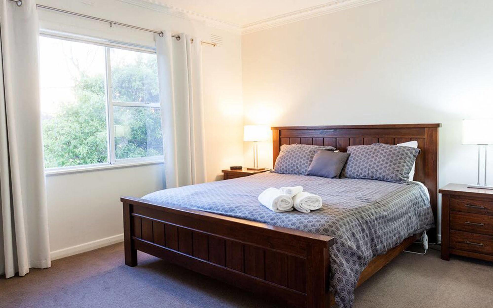 Point Lonsdale Holiday Apartments (Adults Only) Queenscliff Eksteriør billede