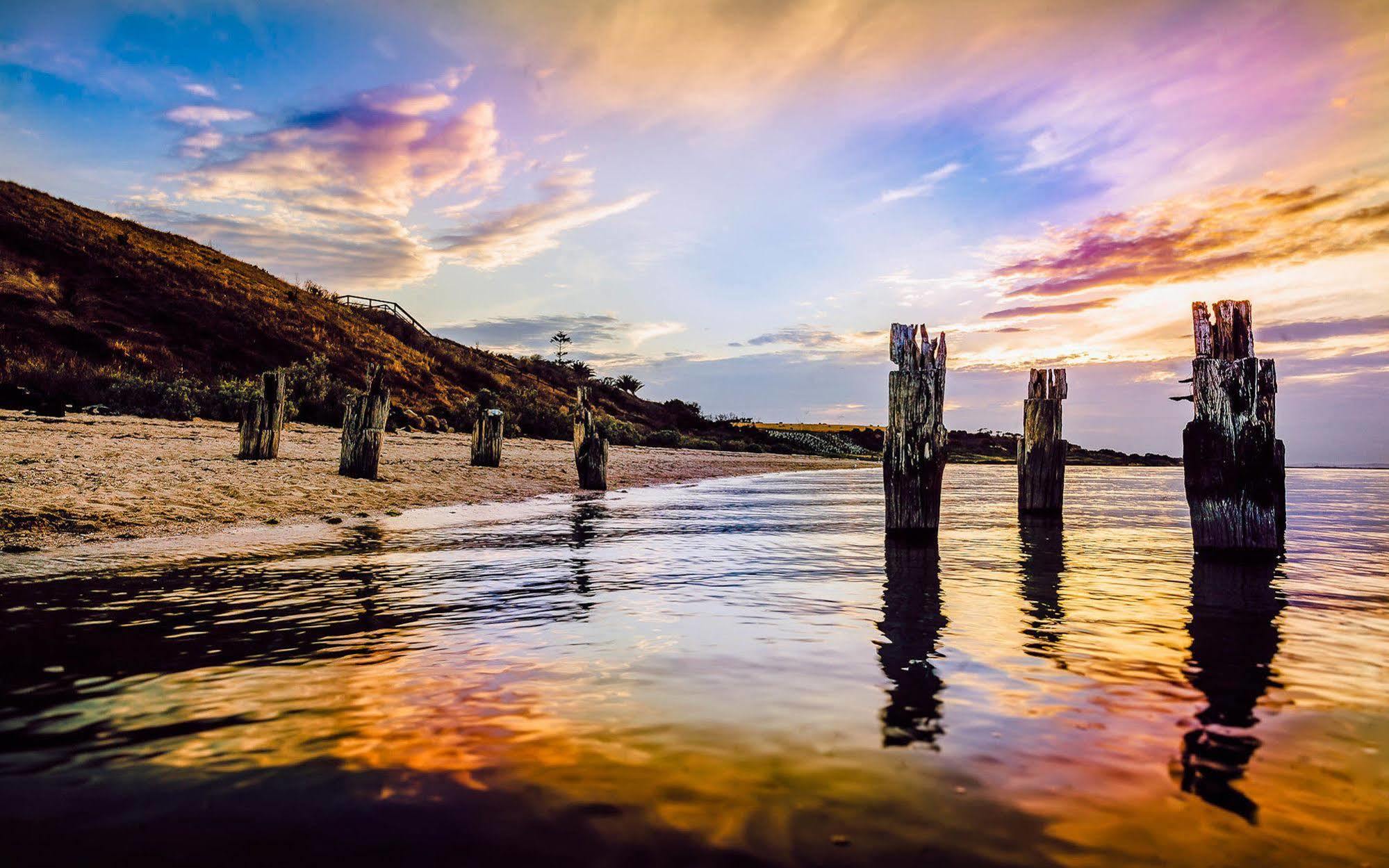 Point Lonsdale Holiday Apartments (Adults Only) Queenscliff Eksteriør billede