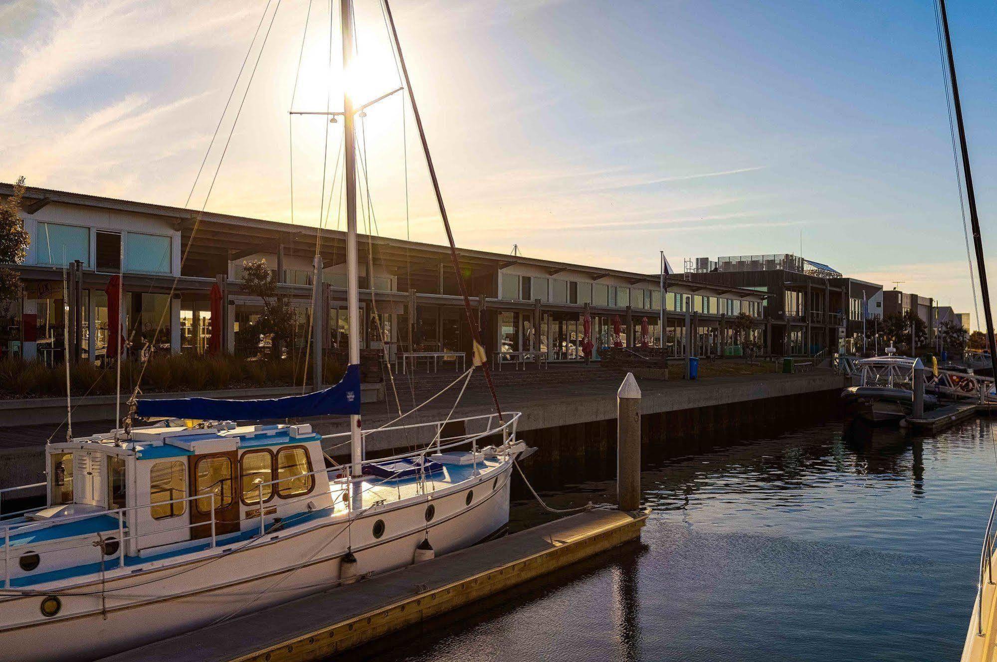 Point Lonsdale Holiday Apartments (Adults Only) Queenscliff Eksteriør billede