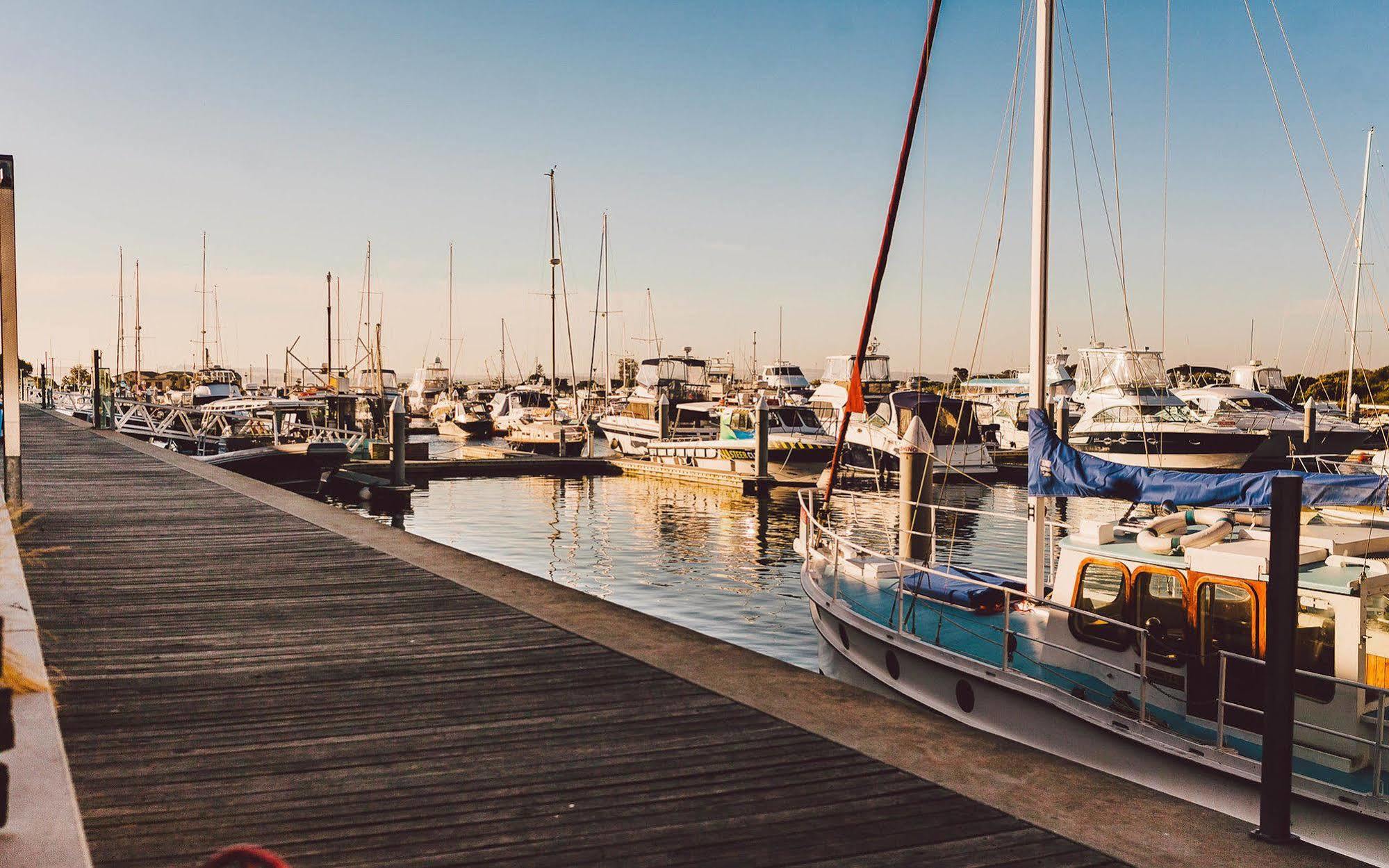 Point Lonsdale Holiday Apartments (Adults Only) Queenscliff Eksteriør billede